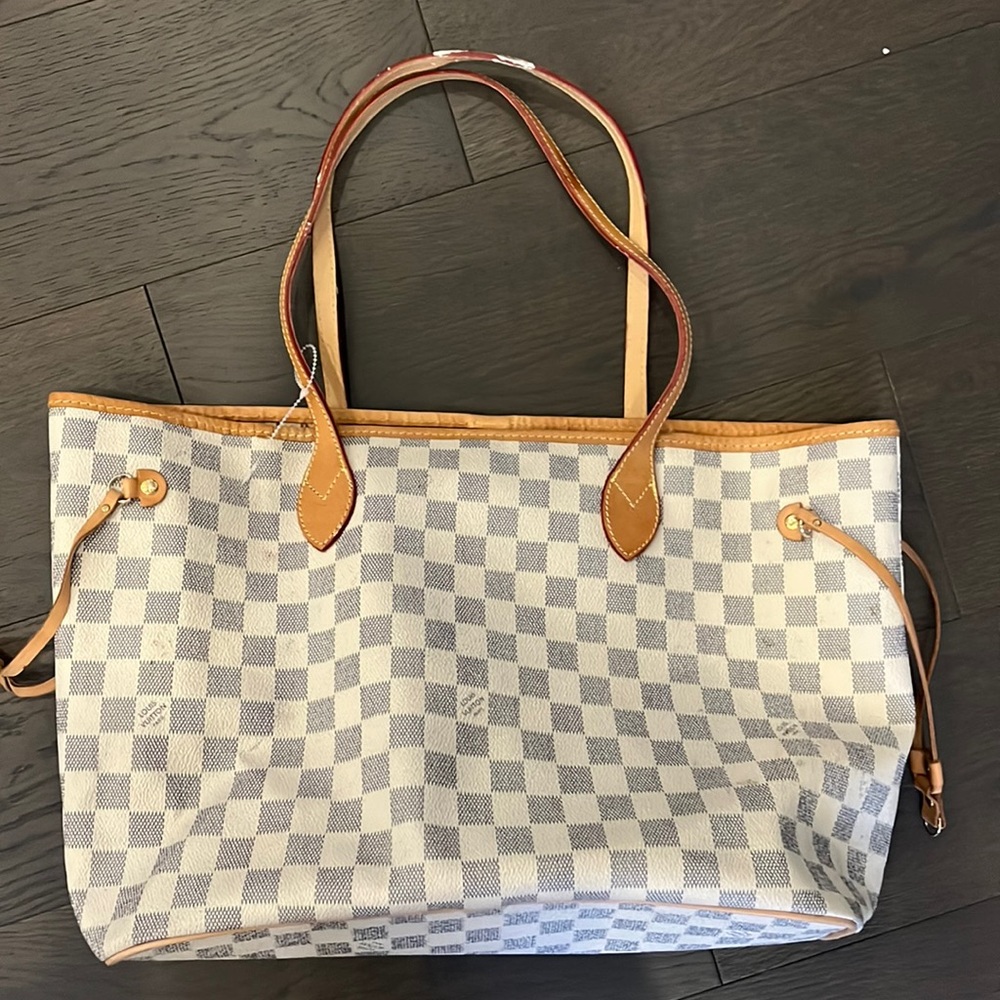 Secondhand LV Bag